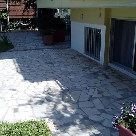 το δροσέρο διαμέρισμα 90τμ . Appartement *