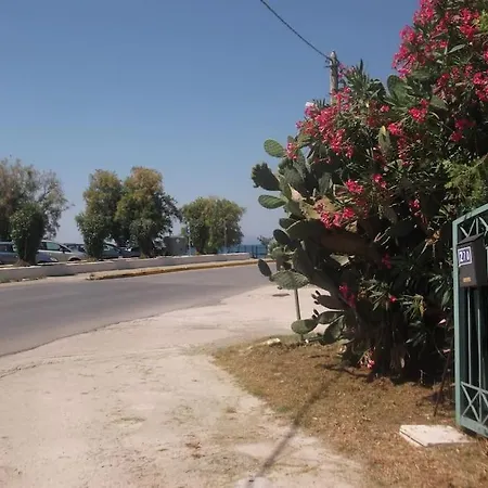 το δροσέρο διαμέρισμα 90τμ . * Calamata