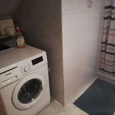 το δροσέρο διαμέρισμα 90τμ . Kalamata