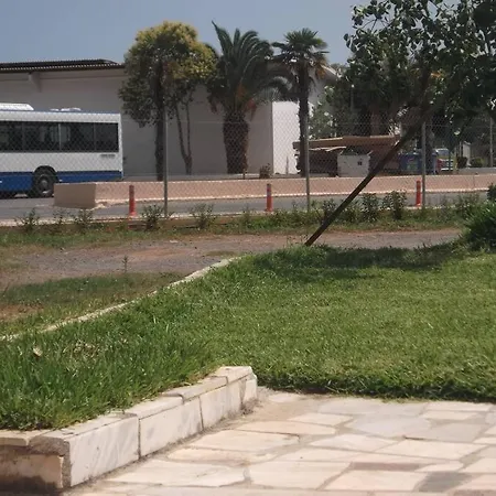 το δροσέρο διαμέρισμα 90τμ . Appartement Kalamata